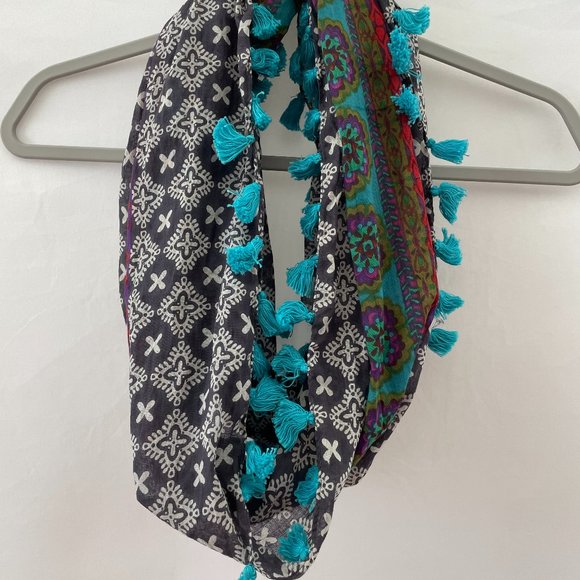 Unbranded Womens Blue Multi Printed Fringes Infinity Scarf One Size - Picture 1 of 1